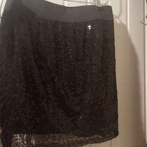 Sequence midi skirt